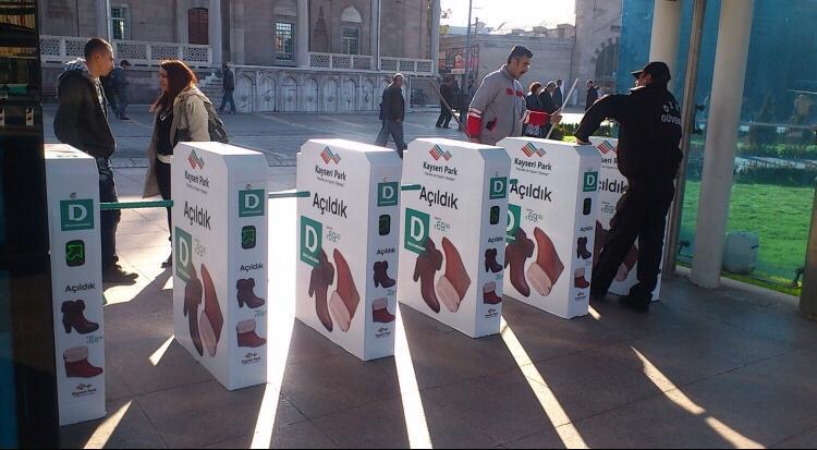 Kayseri tramvay turnike reklam giydirme uygulaması